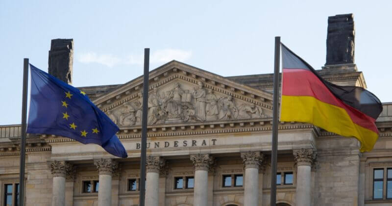 Bundesrat Gebäude Flaggen Europa Deutschland